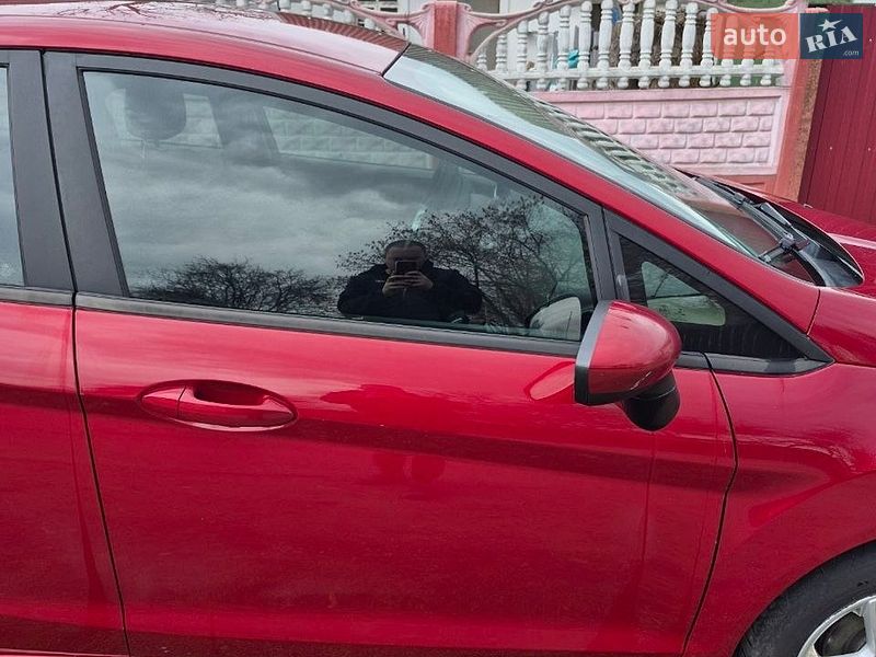 Хетчбек Ford Fiesta 2017 в Фастові