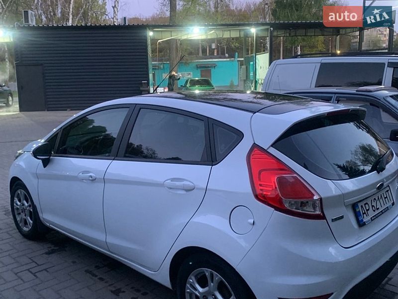 Хетчбек Ford Fiesta 2014 в Запоріжжі фото 5 Хетчбек Ford Fiesta 2014 в Запоріжжі