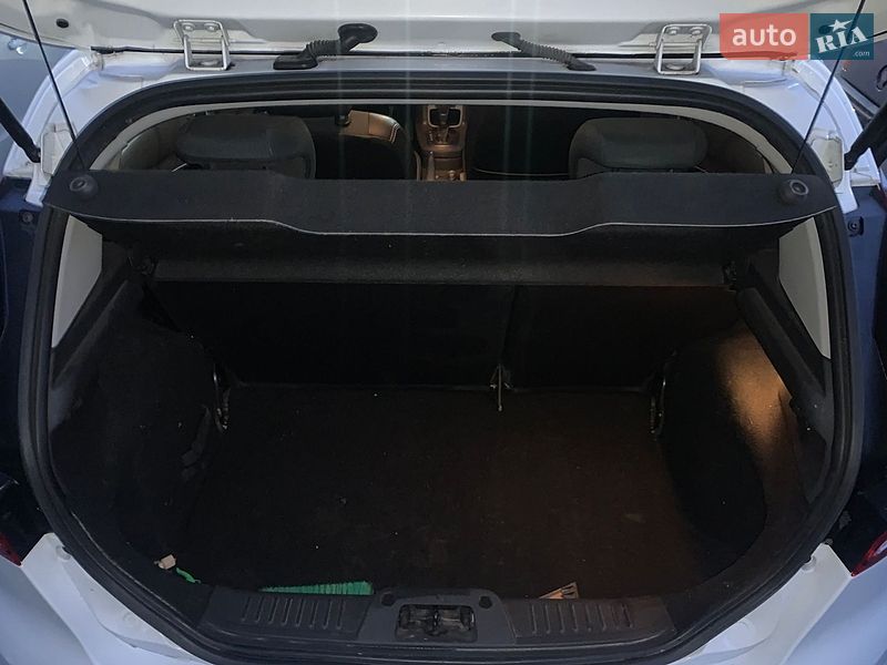Хетчбек Ford Fiesta 2014 в Запоріжжі фото 8 Хетчбек Ford Fiesta 2014 в Запоріжжі