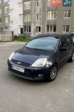 Хэтчбек Ford Fiesta 2007 в Киеве