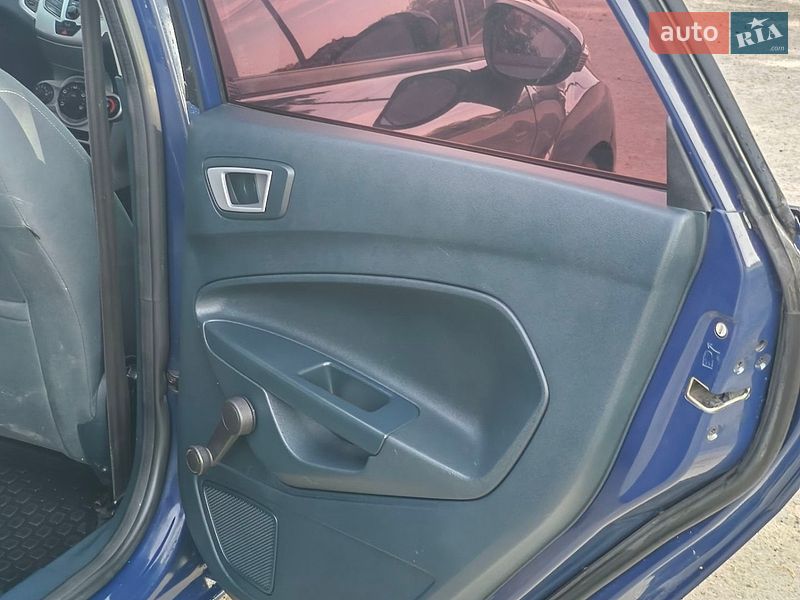 Хэтчбек Ford Fiesta 2012 в Коломые
