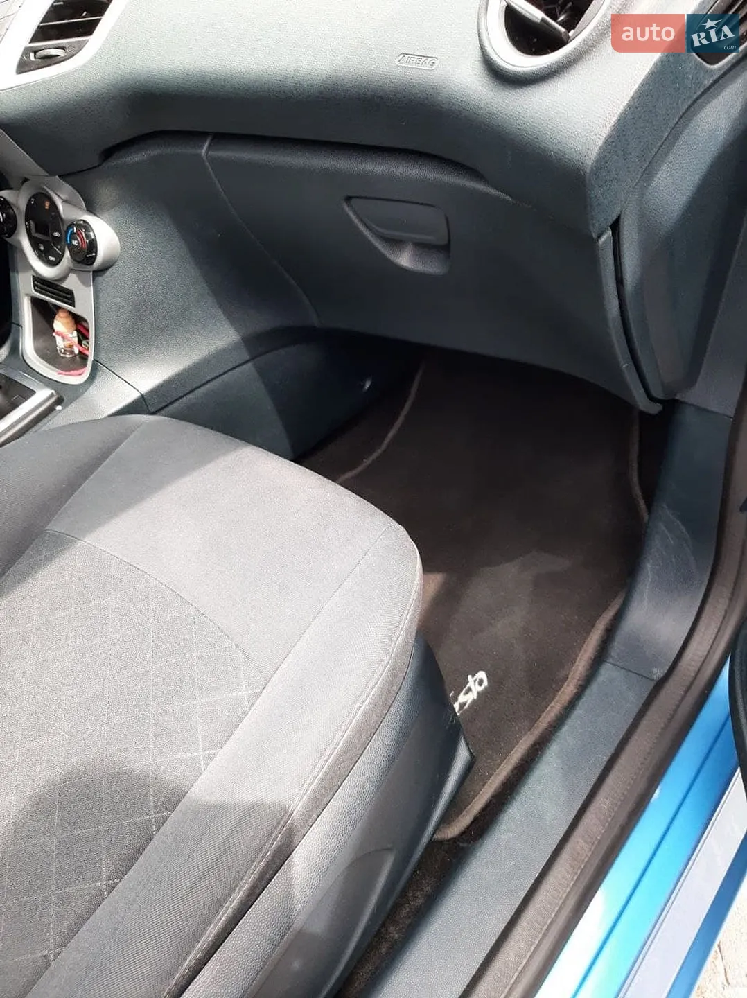 2012 Ford Fiesta - мініатюра 6
