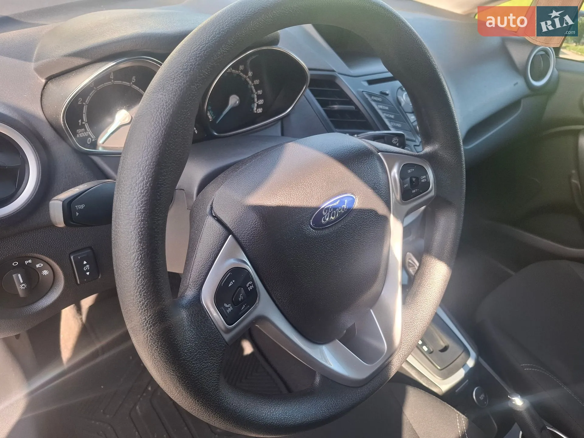 2018 Ford Fiesta - мініатюра 23