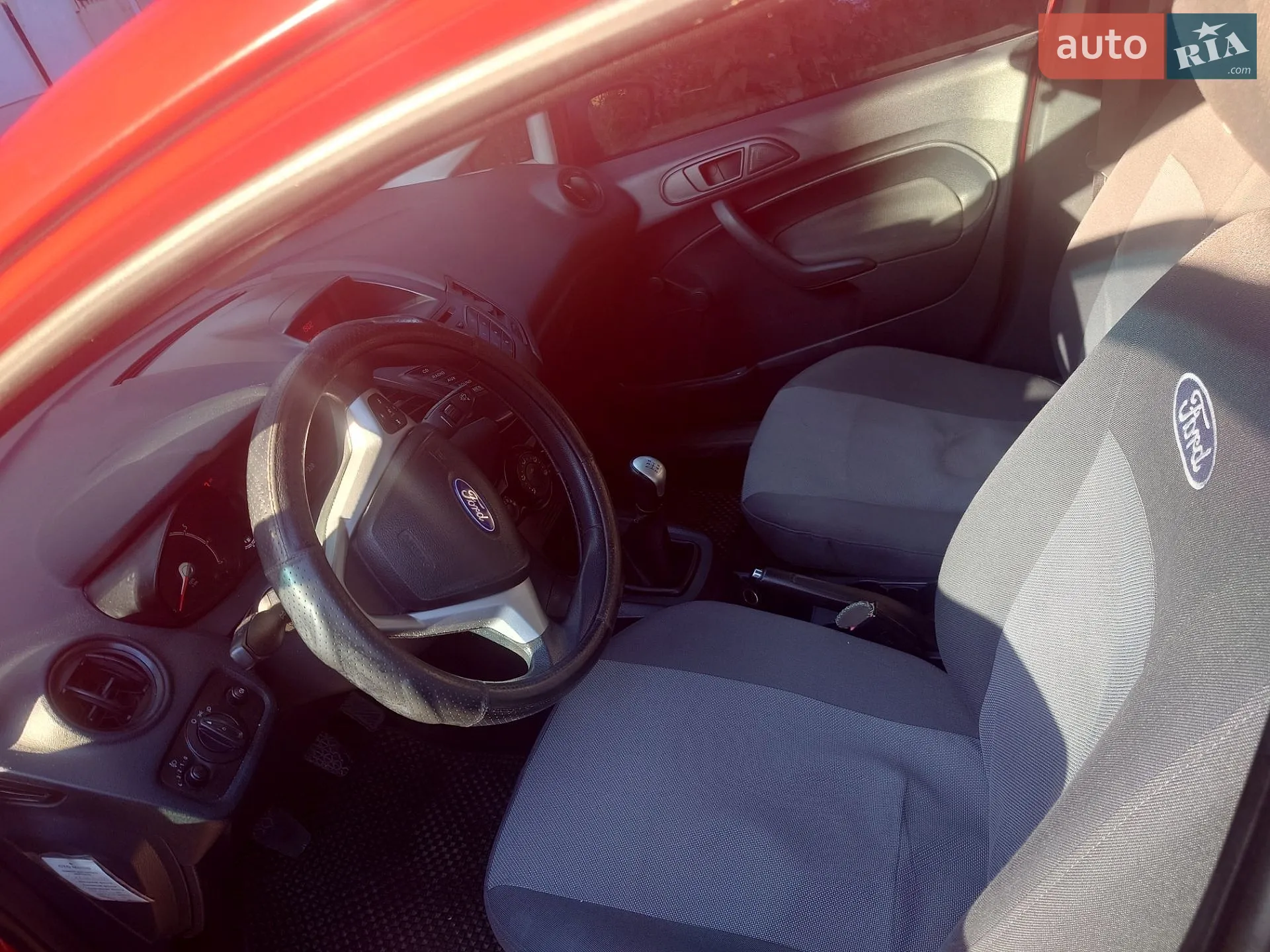 2012 Ford Fiesta - мініатюра 9