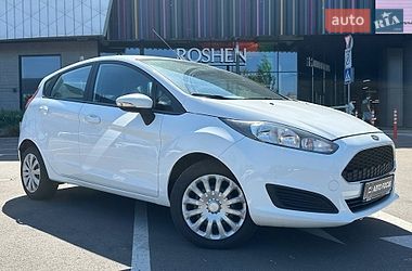 Хэтчбек Ford Fiesta 2017 в Киеве