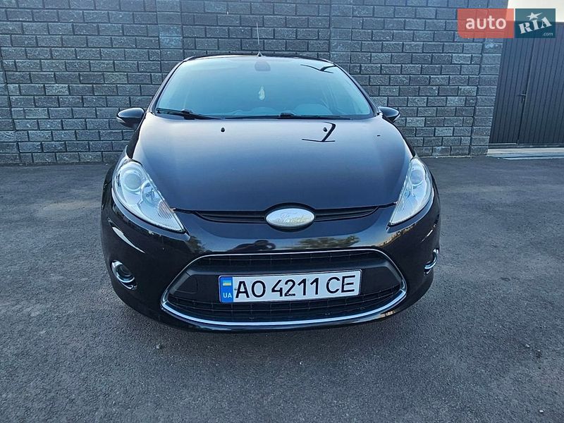 Хэтчбек Ford Fiesta 2011 в Иршаве