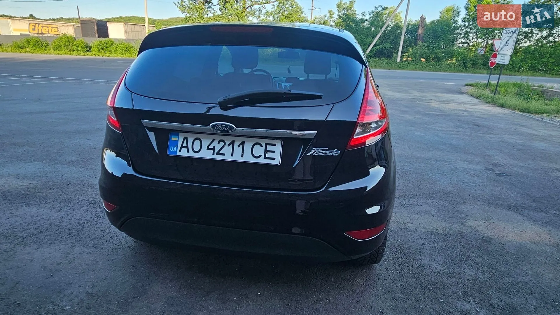 2011 Ford Fiesta - мініатюра 11