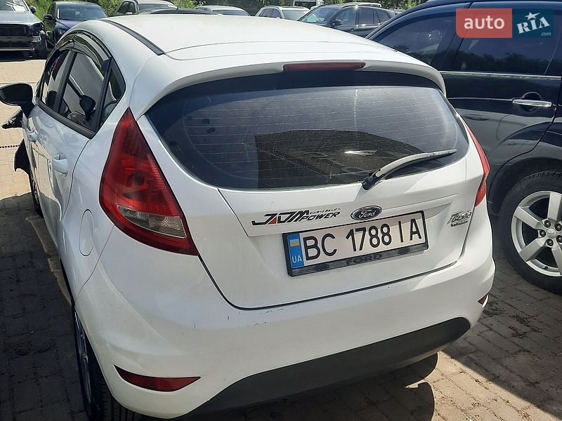 Хэтчбек Ford Fiesta 2011 в Львове
