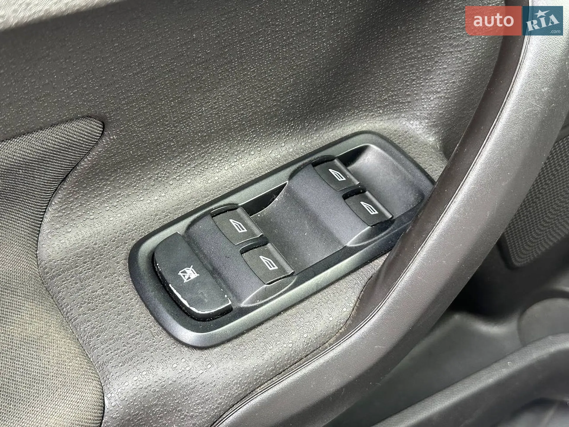 2019 Ford Fiesta - мініатюра 25