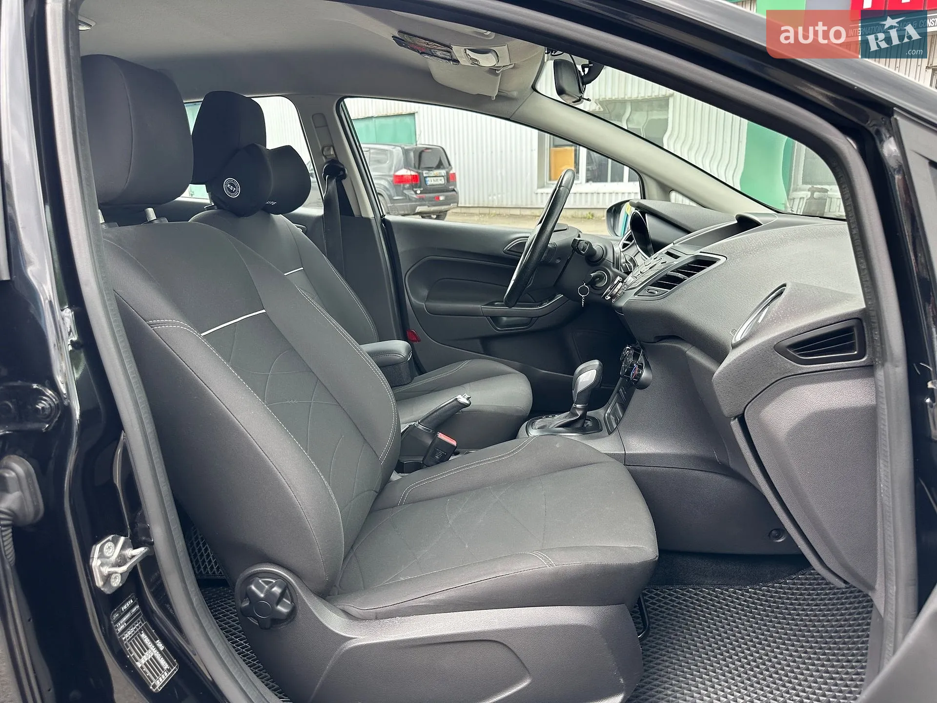 2016 Ford Fiesta - мініатюра 24