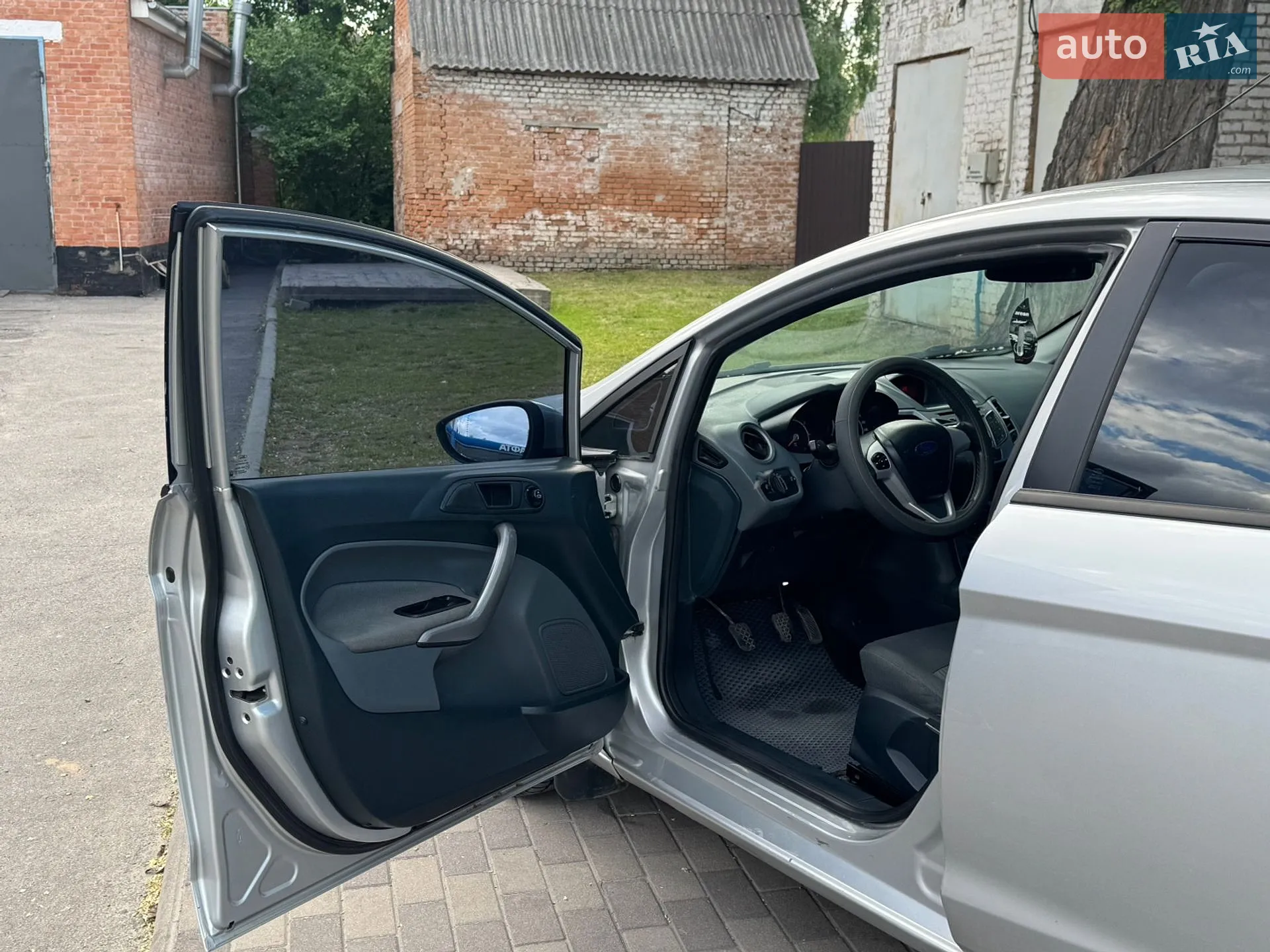 2011 Ford Fiesta - мініатюра 20