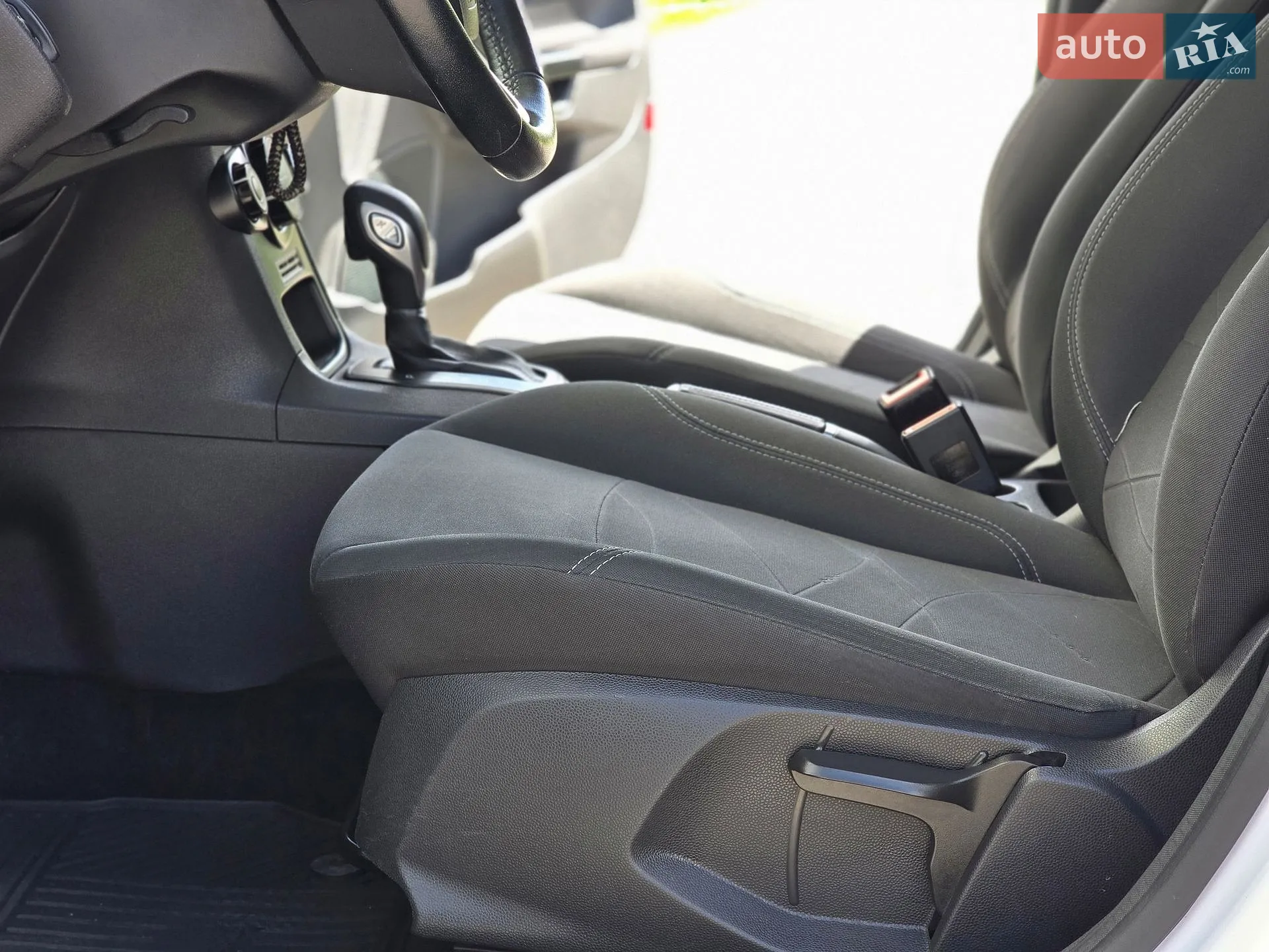 2015 Ford Fiesta - мініатюра 28
