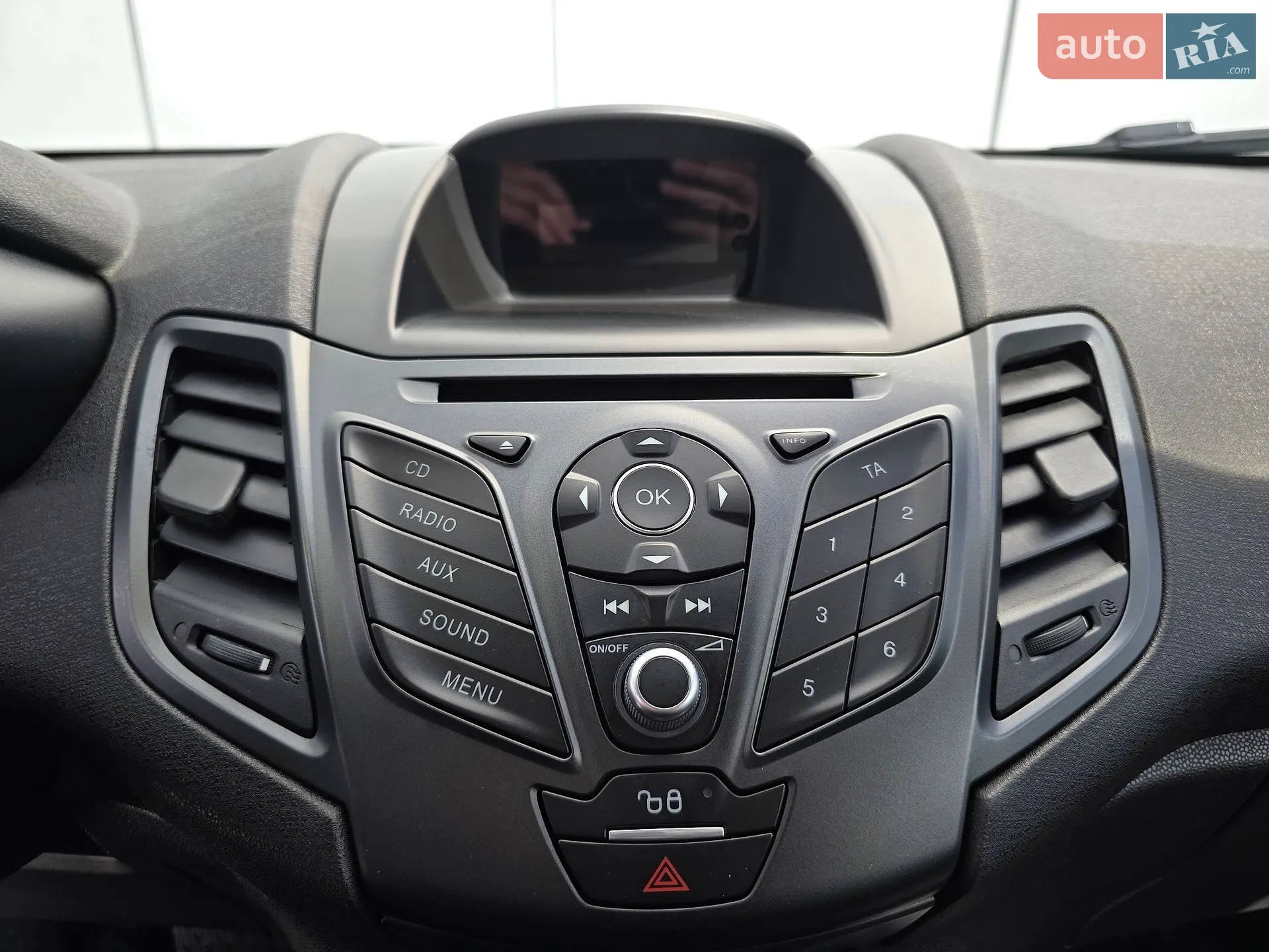 2015 Ford Fiesta - мініатюра 57