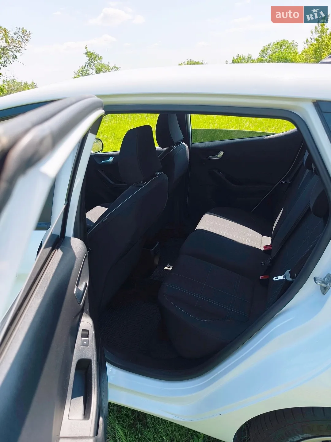 2018 Ford Fiesta - мініатюра 8