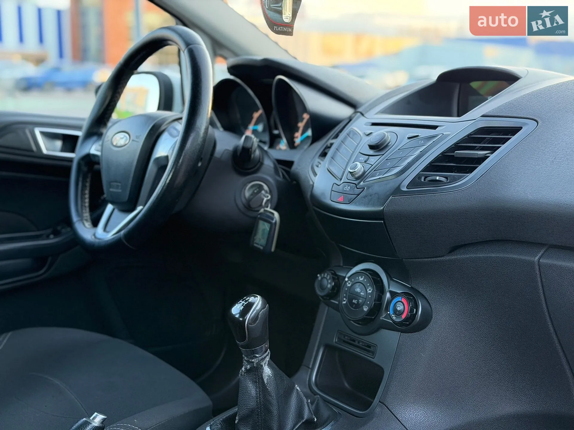 2014 Ford Fiesta - мініатюра 13