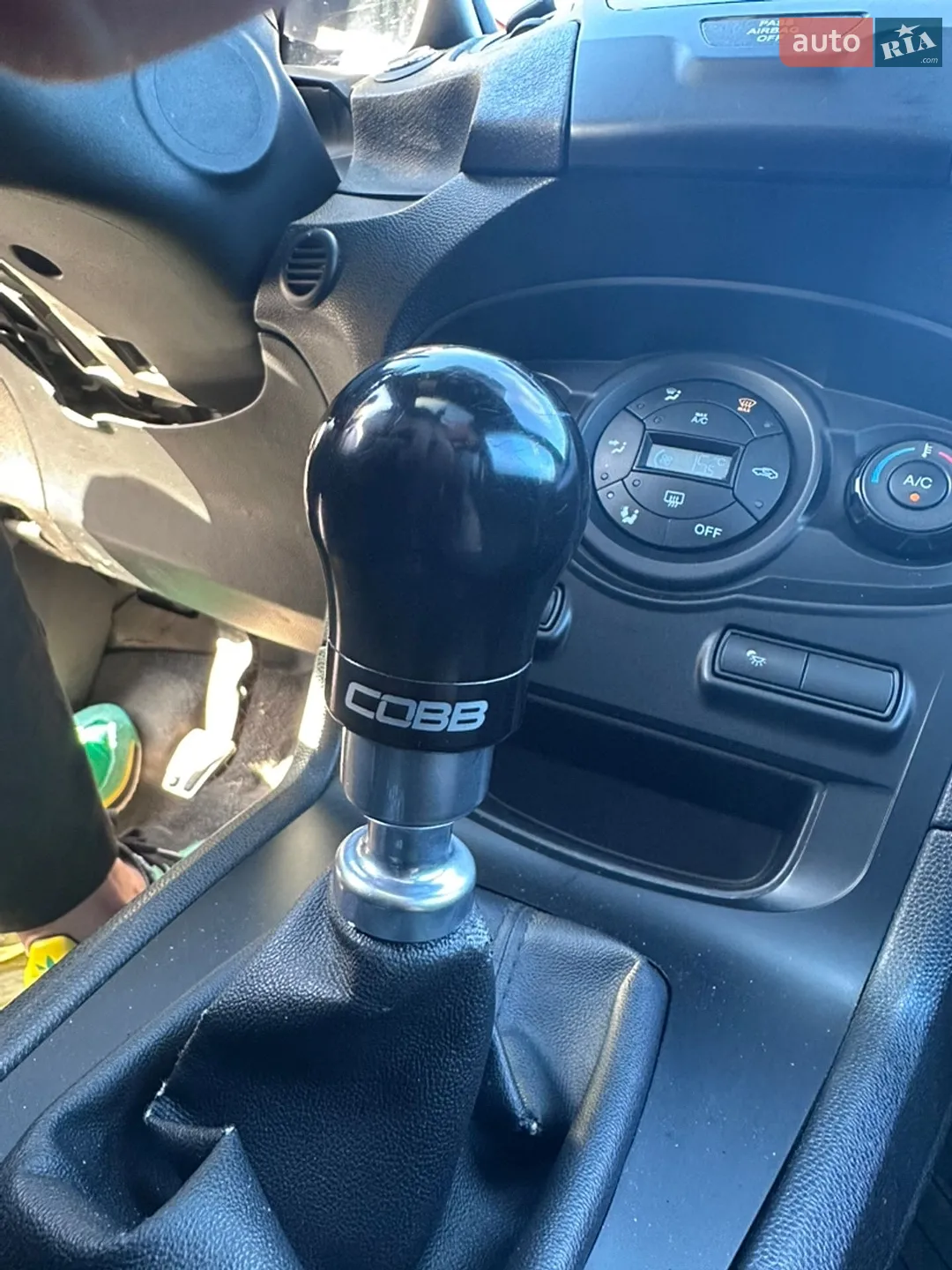 2015 Ford Fiesta - мініатюра 33