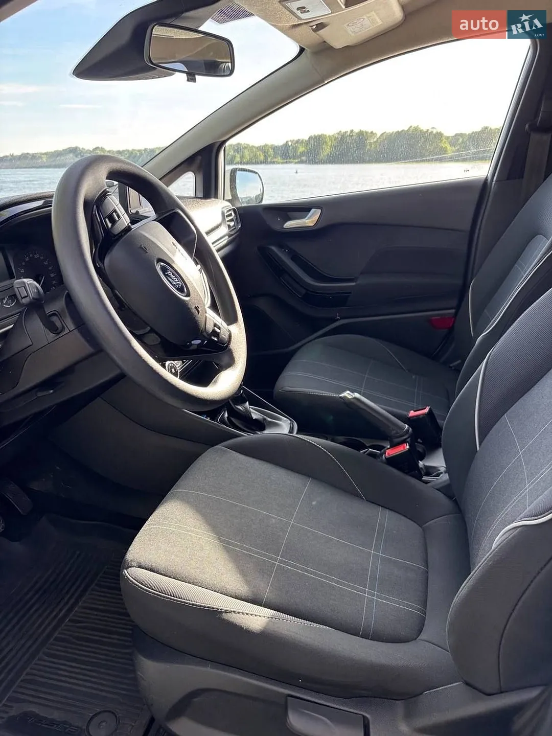 2017 Ford Fiesta - мініатюра 6