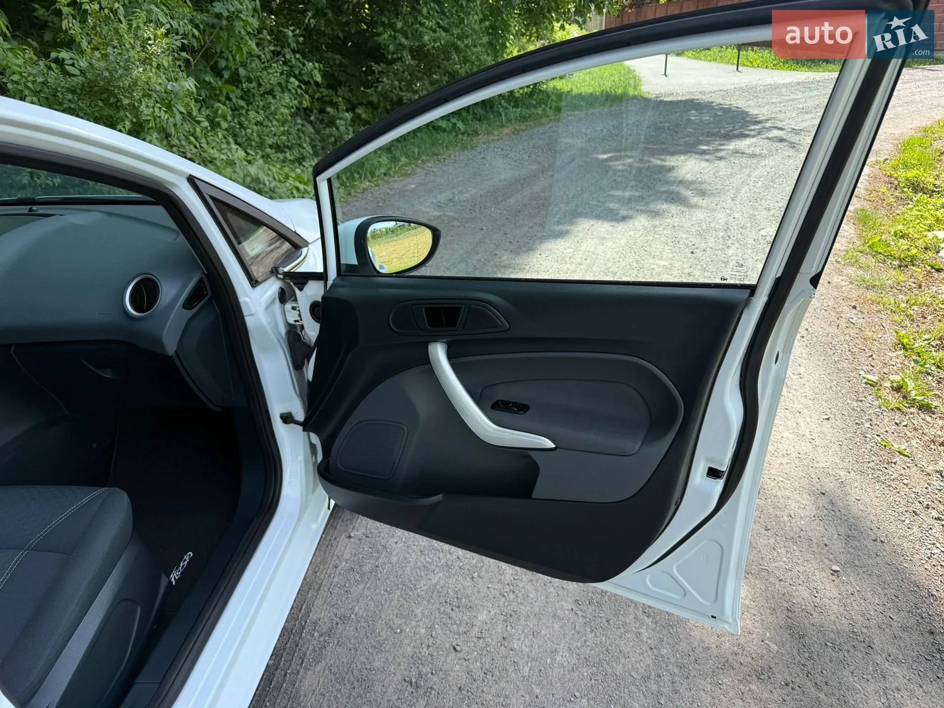 2011 Ford Fiesta - мініатюра 16