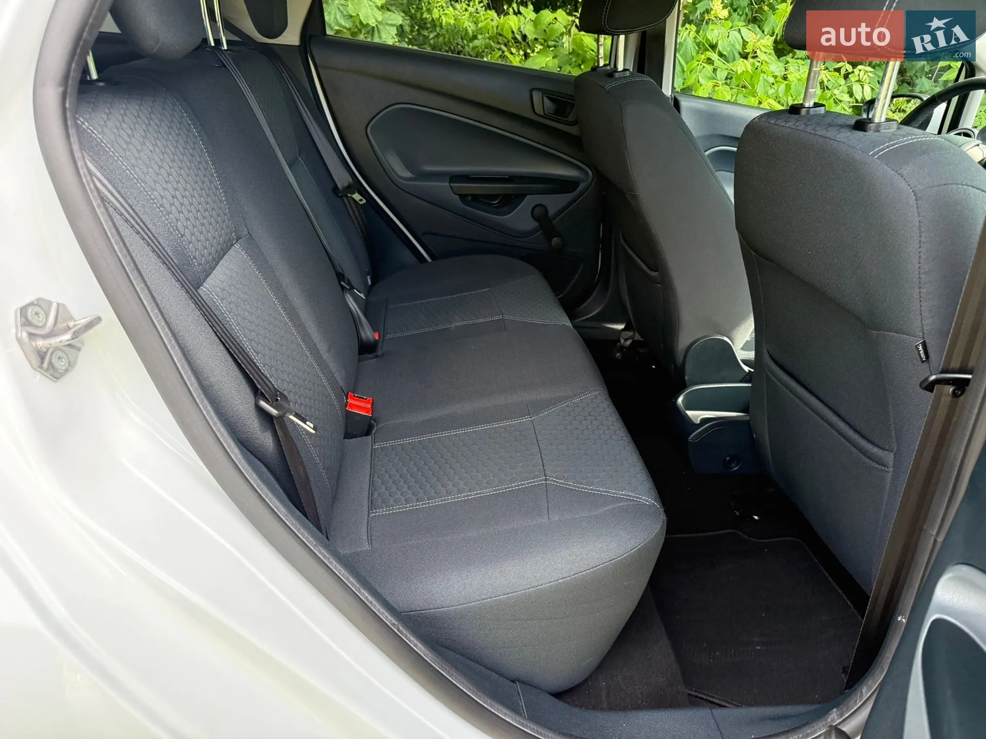 2011 Ford Fiesta - мініатюра 24