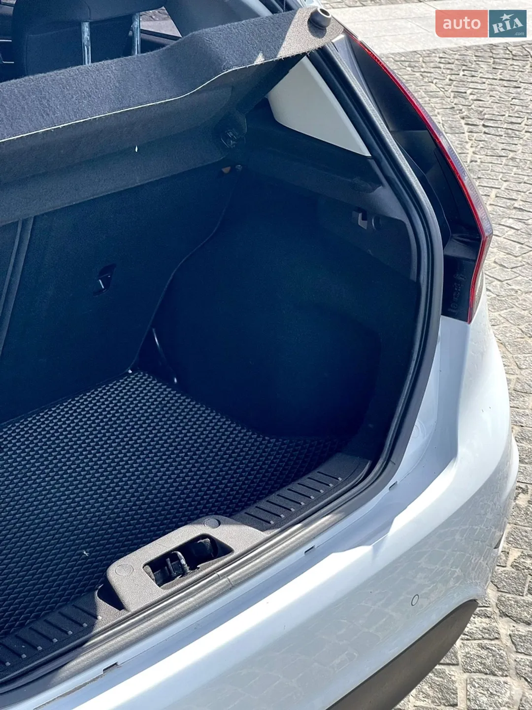 2013 Ford Fiesta - мініатюра 15