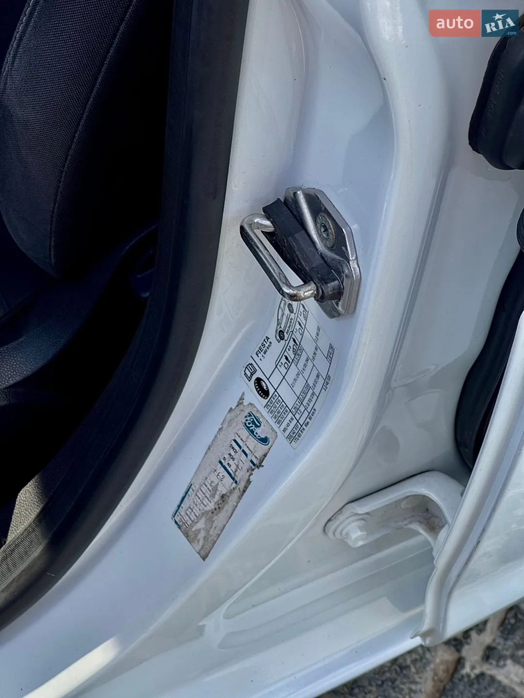 2013 Ford Fiesta - мініатюра 17