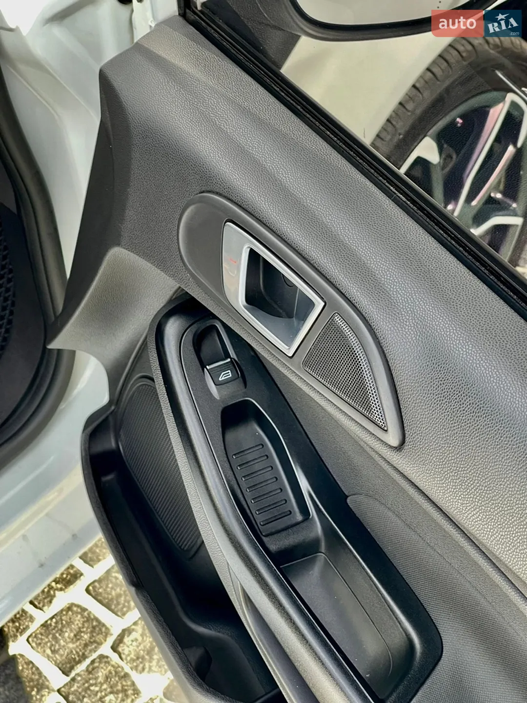 2013 Ford Fiesta - мініатюра 22