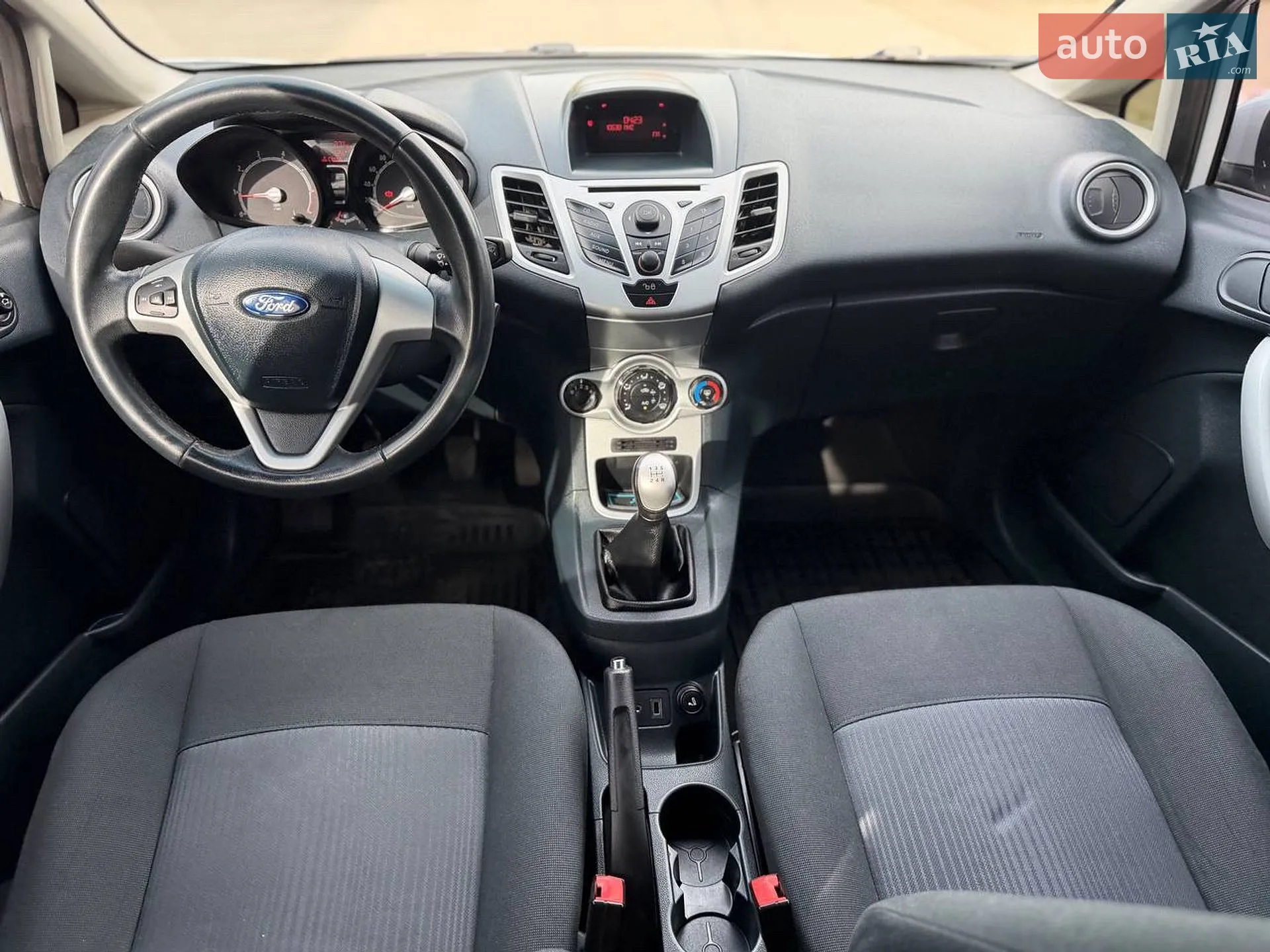 2012 Ford Fiesta - мініатюра 35