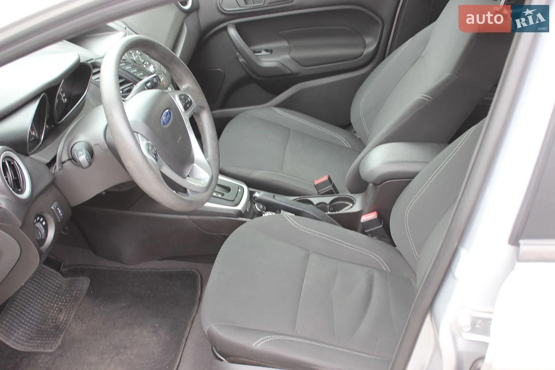 2017 Ford Fiesta - мініатюра 13
