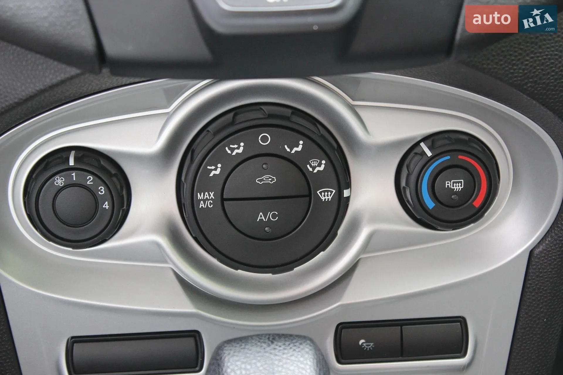 2017 Ford Fiesta - мініатюра 20