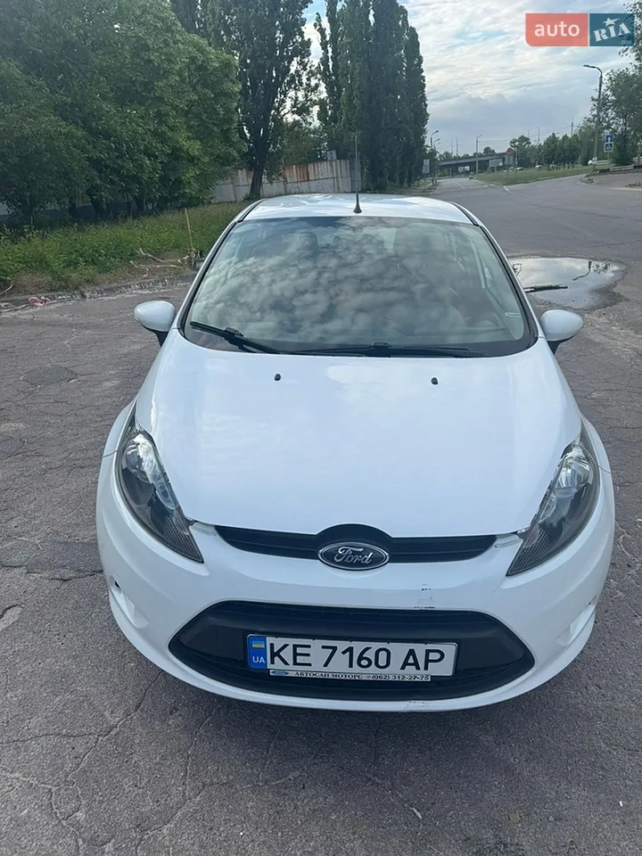 2011 Ford Fiesta - мініатюра 10