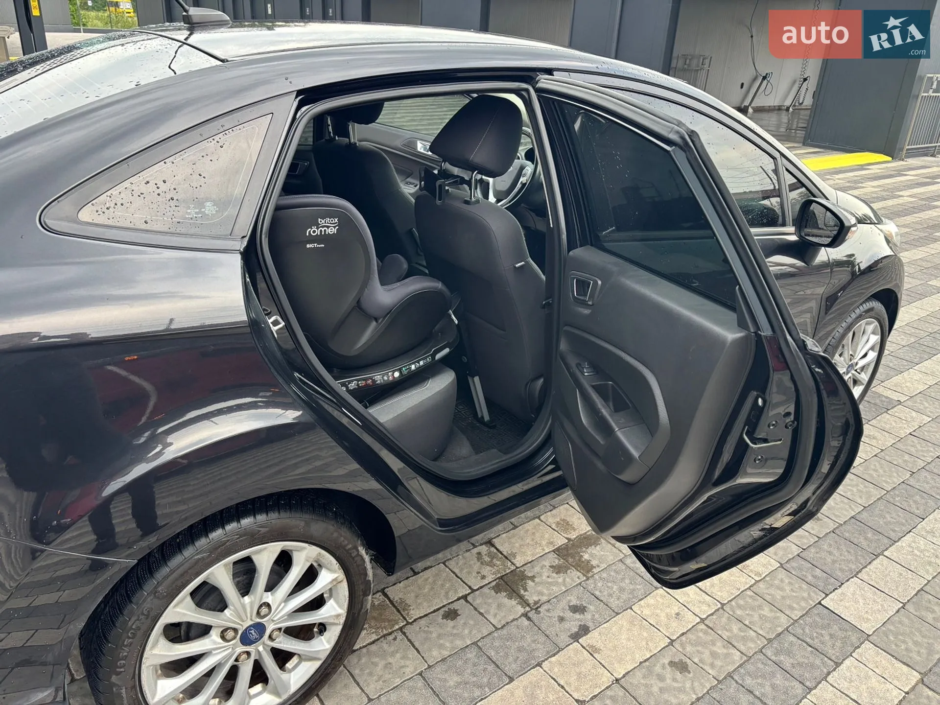 2013 Ford Fiesta - мініатюра 14