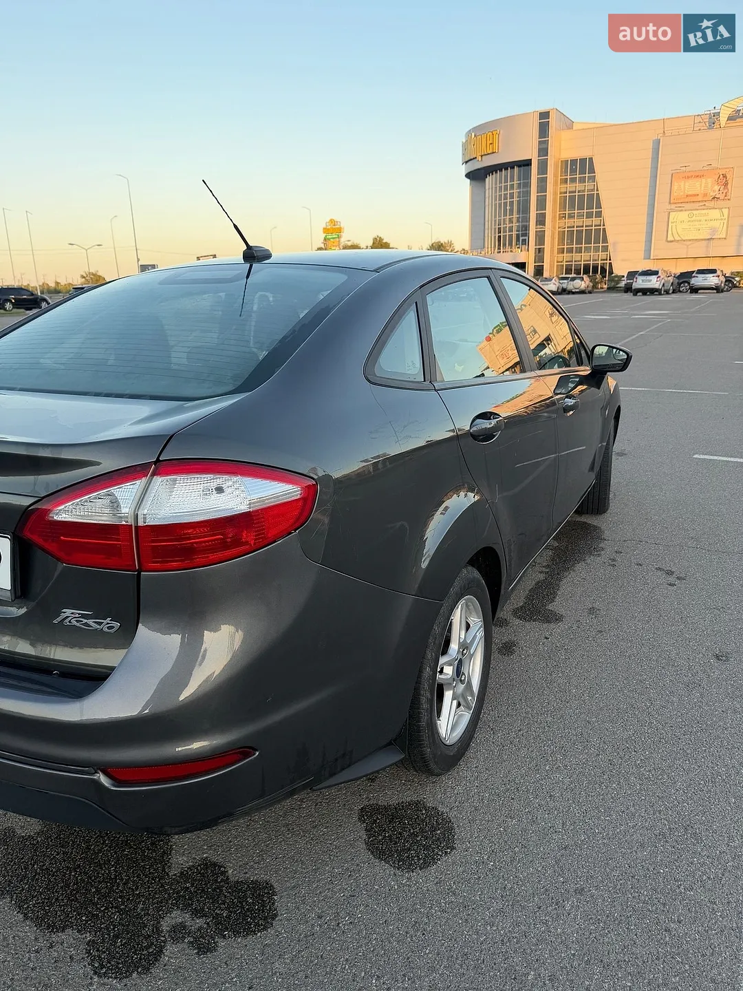 2019 Ford Fiesta - мініатюра 11