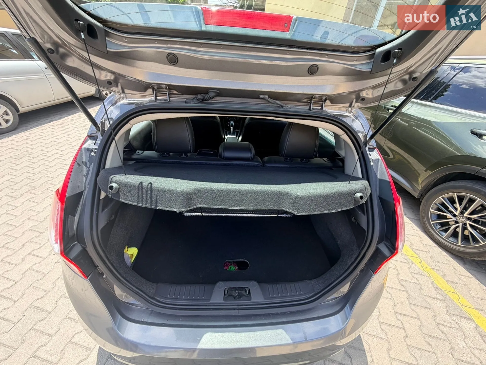 2013 Ford Fiesta - мініатюра 14