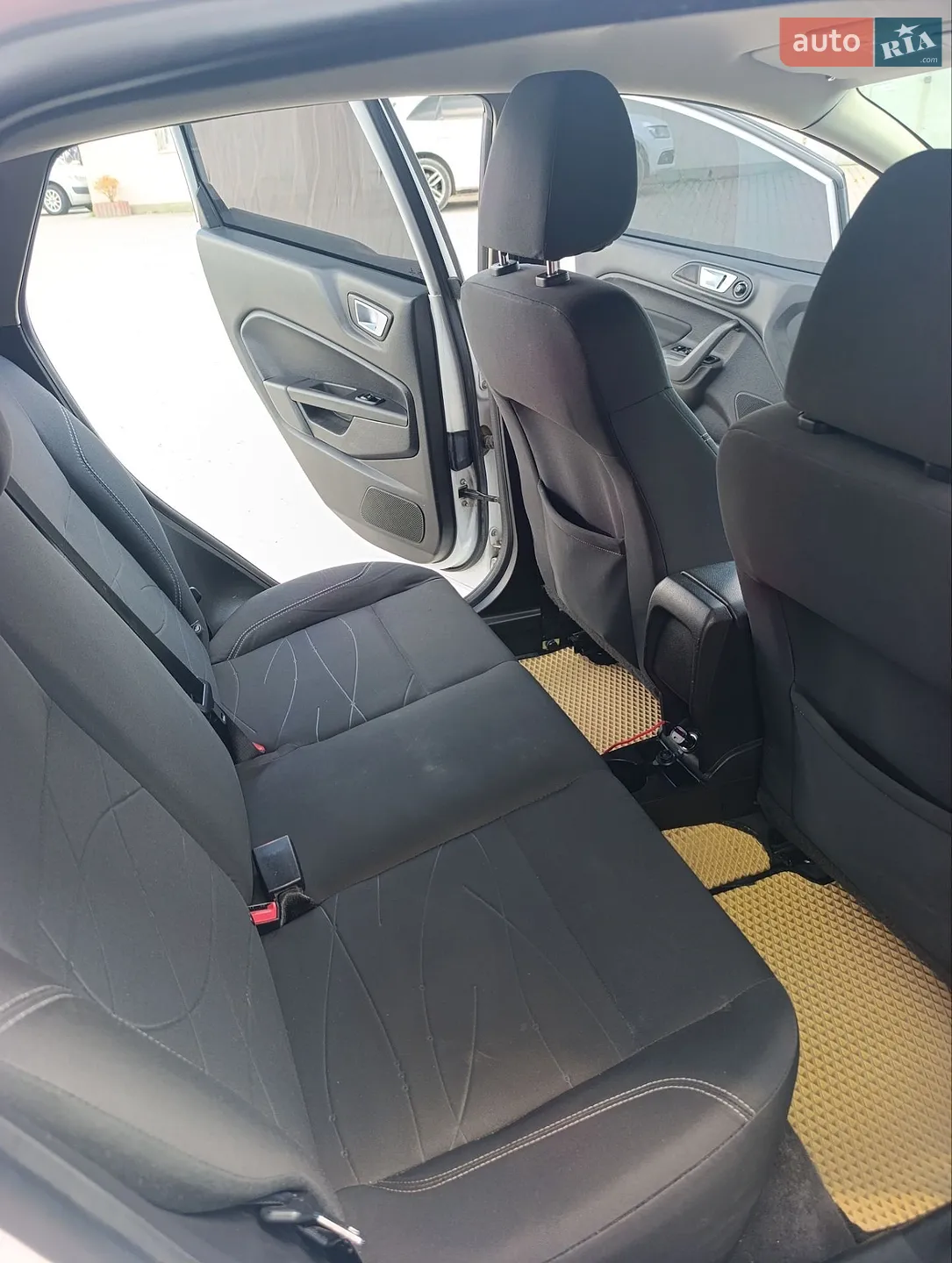 2015 Ford Fiesta - мініатюра 10
