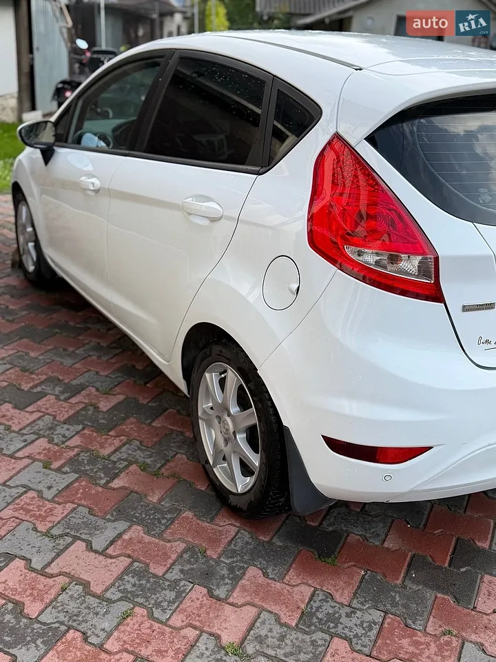 2012 Ford Fiesta - мініатюра 26