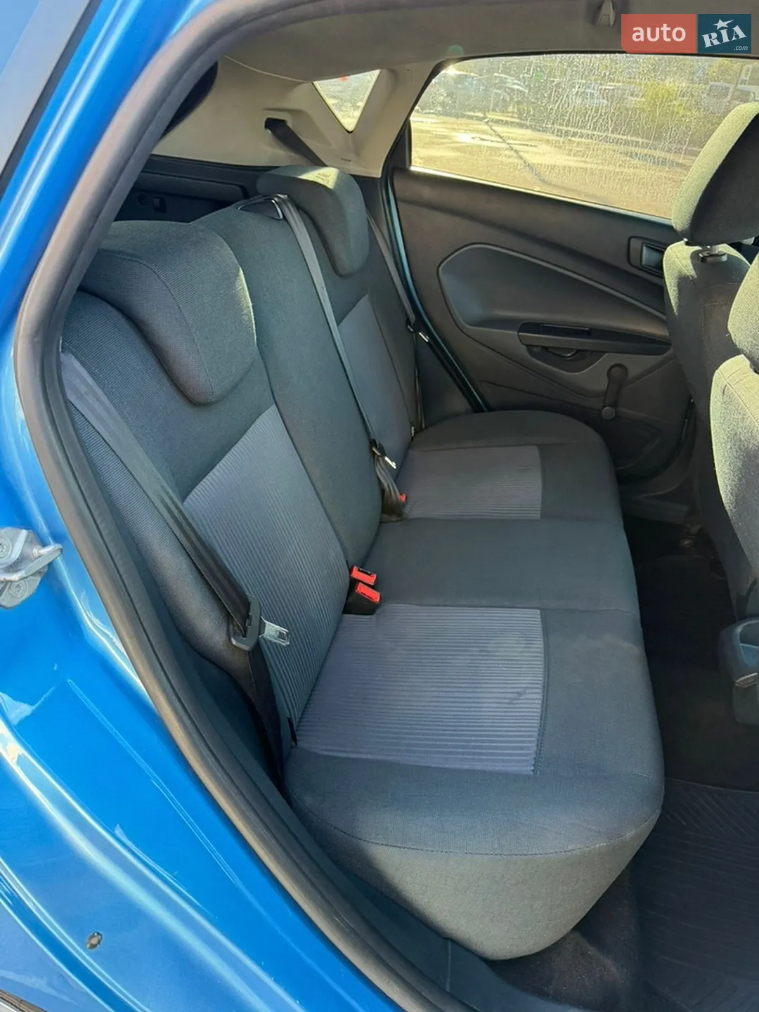 2010 Ford Fiesta - мініатюра 14
