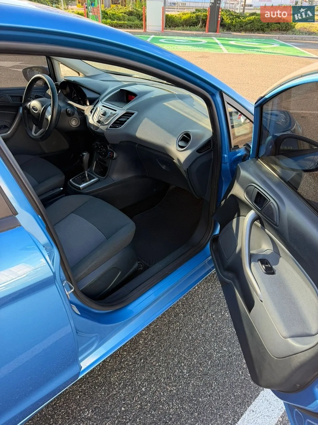 2010 Ford Fiesta - мініатюра 16