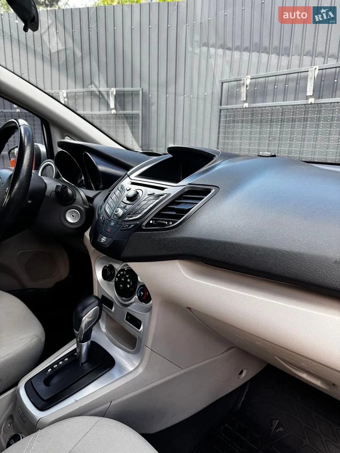 2013 Ford Fiesta - мініатюра 6