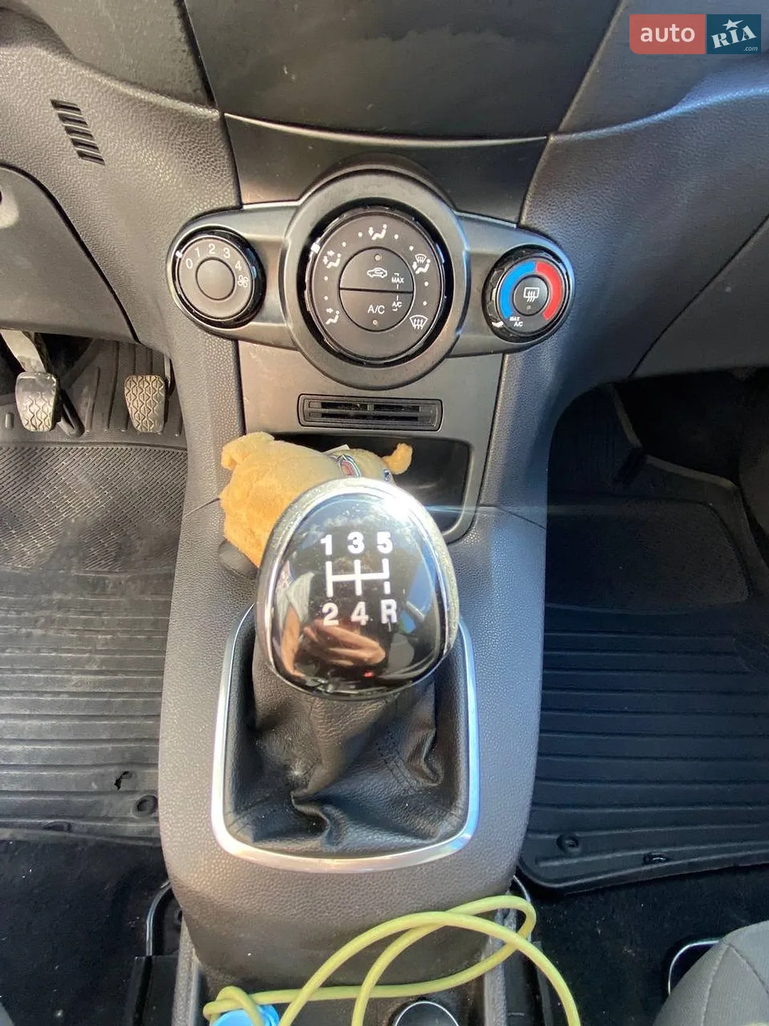 2013 Ford Fiesta - мініатюра 24