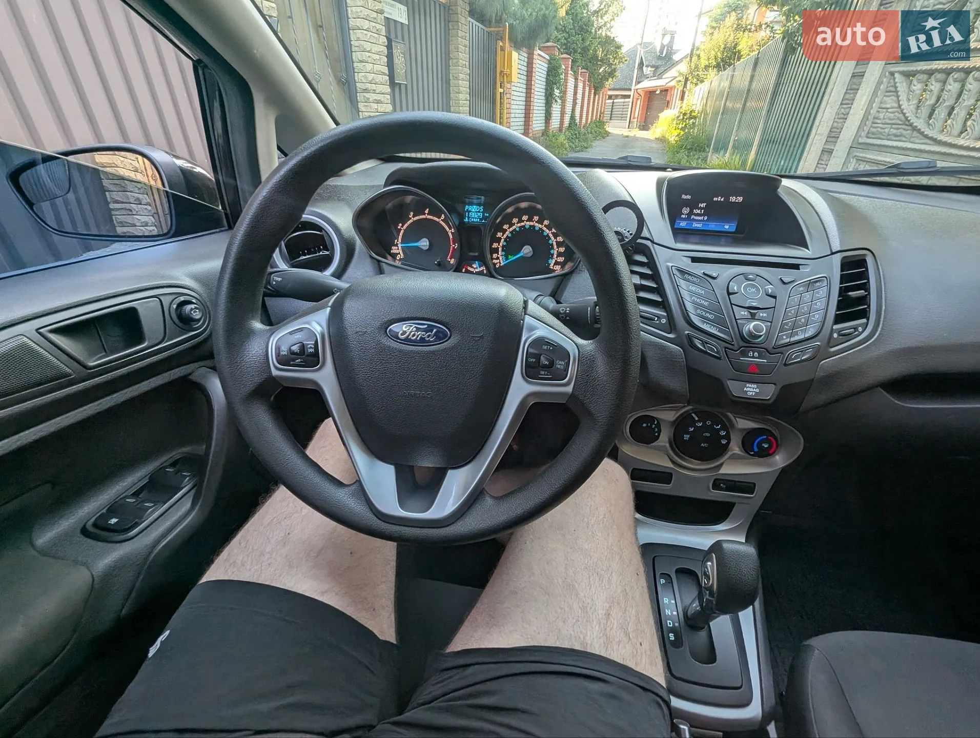 2018 Ford Fiesta - мініатюра 15