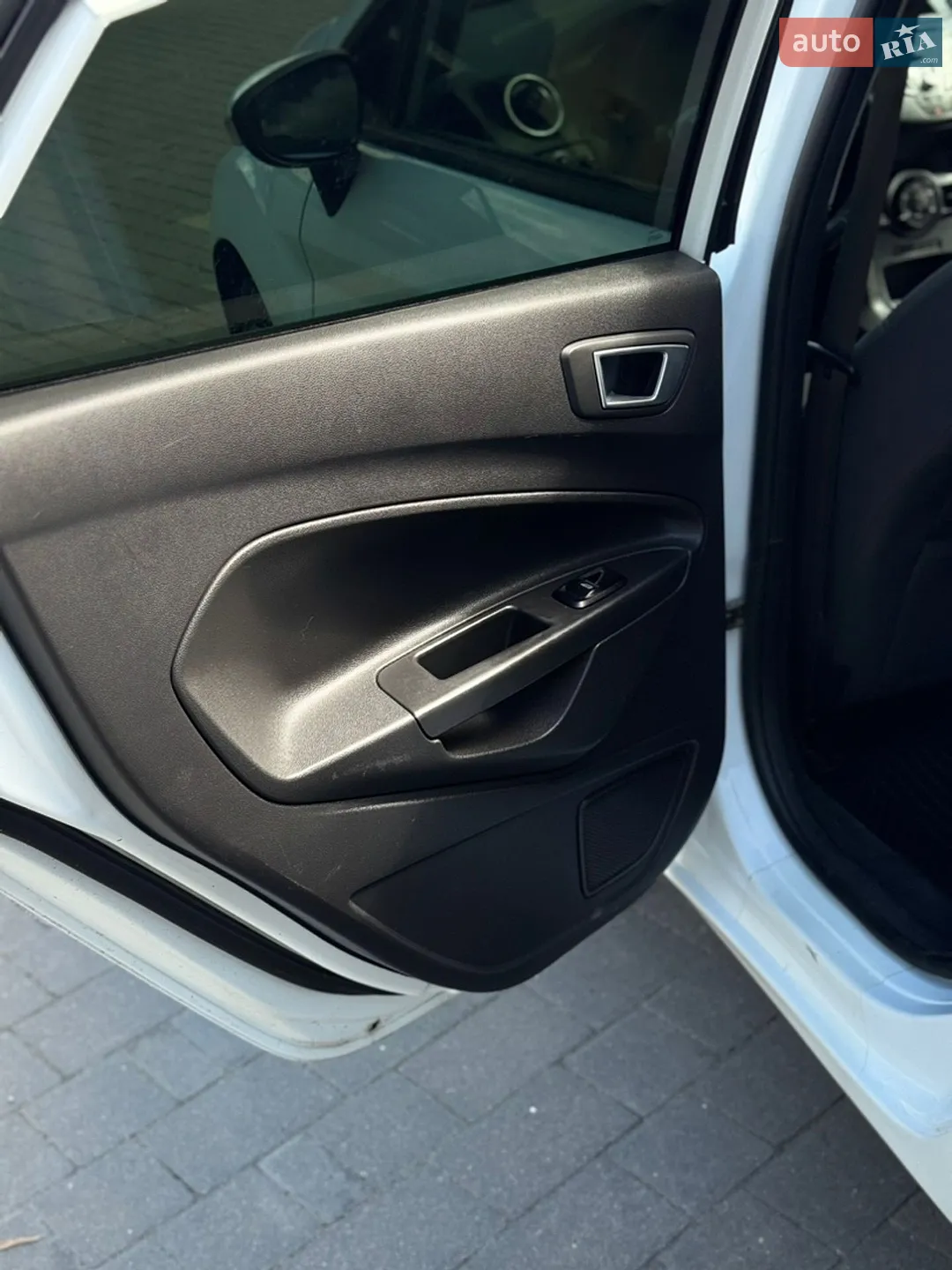 2013 Ford Fiesta - мініатюра 17