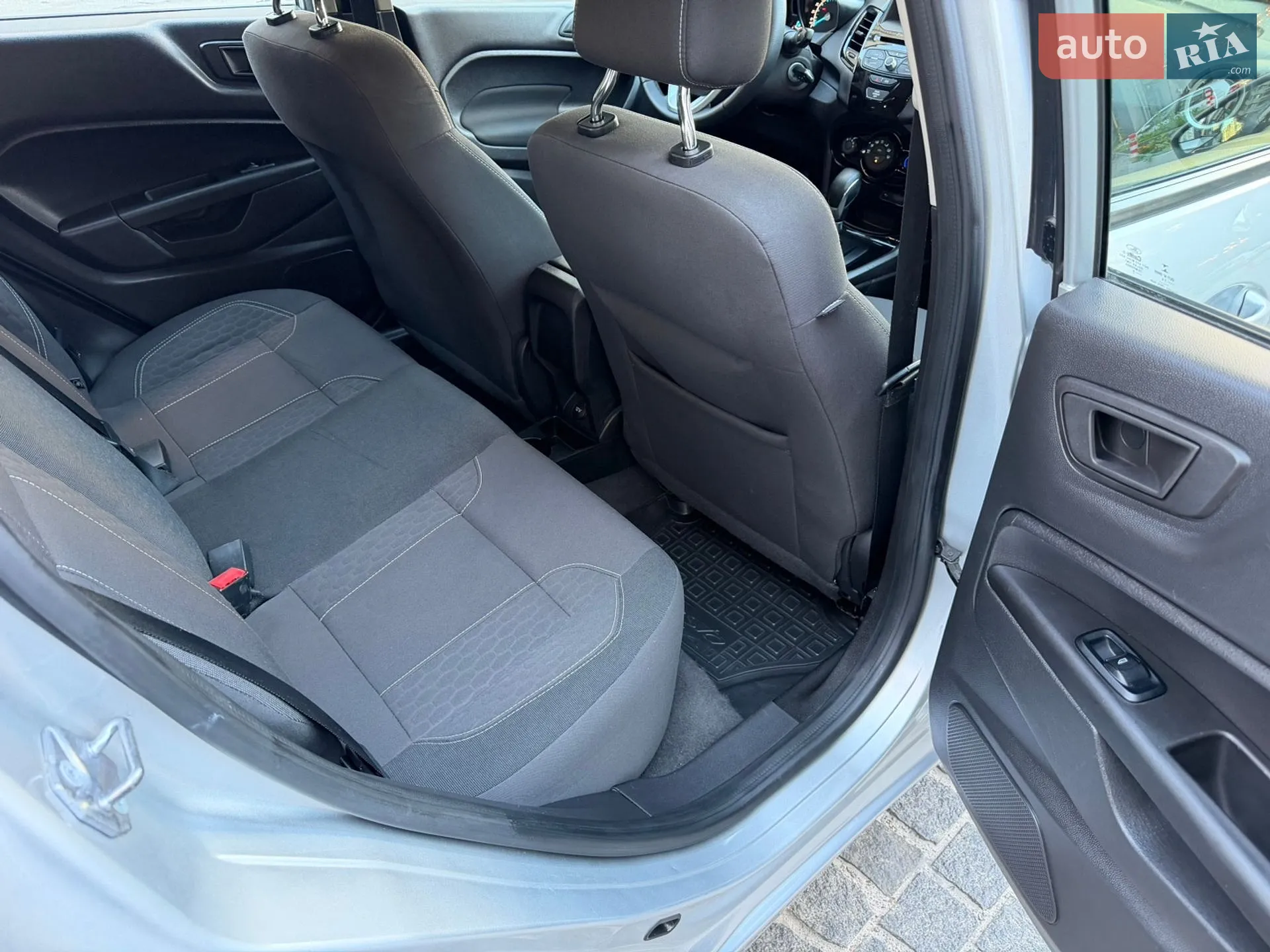 2019 Ford Fiesta - мініатюра 18