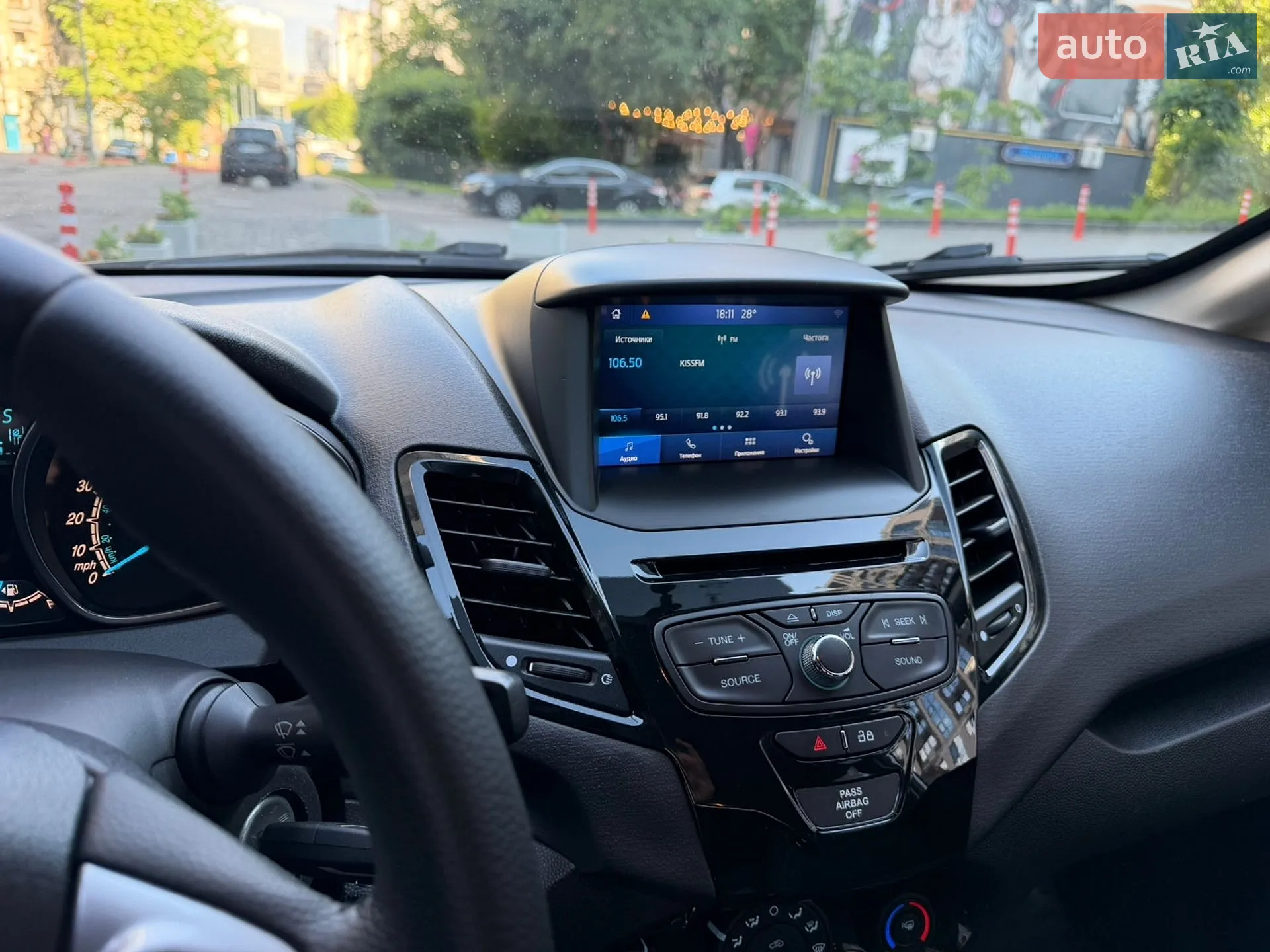 2019 Ford Fiesta - мініатюра 23