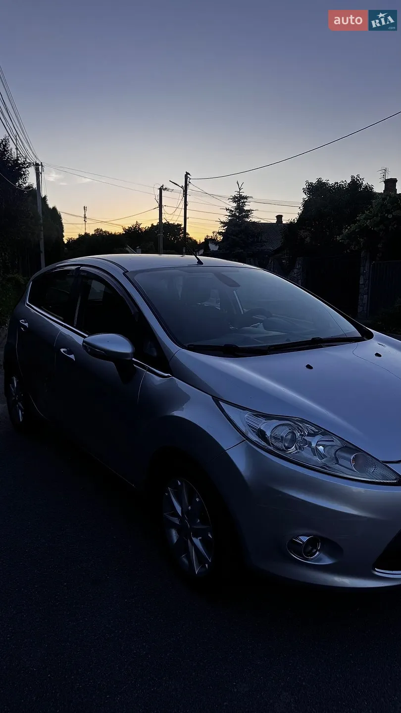 2010 Ford Fiesta - мініатюра 4