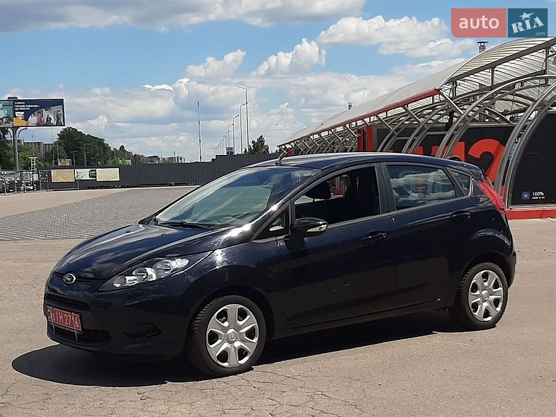 Хетчбек Ford Fiesta 2011 в Полтаві фото Хетчбек Ford Fiesta 2011 в Полтаві