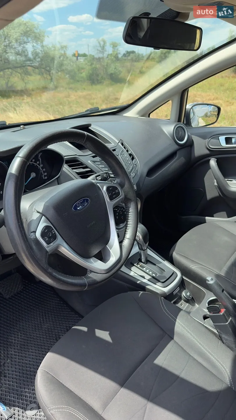 2015 Ford Fiesta - мініатюра 8