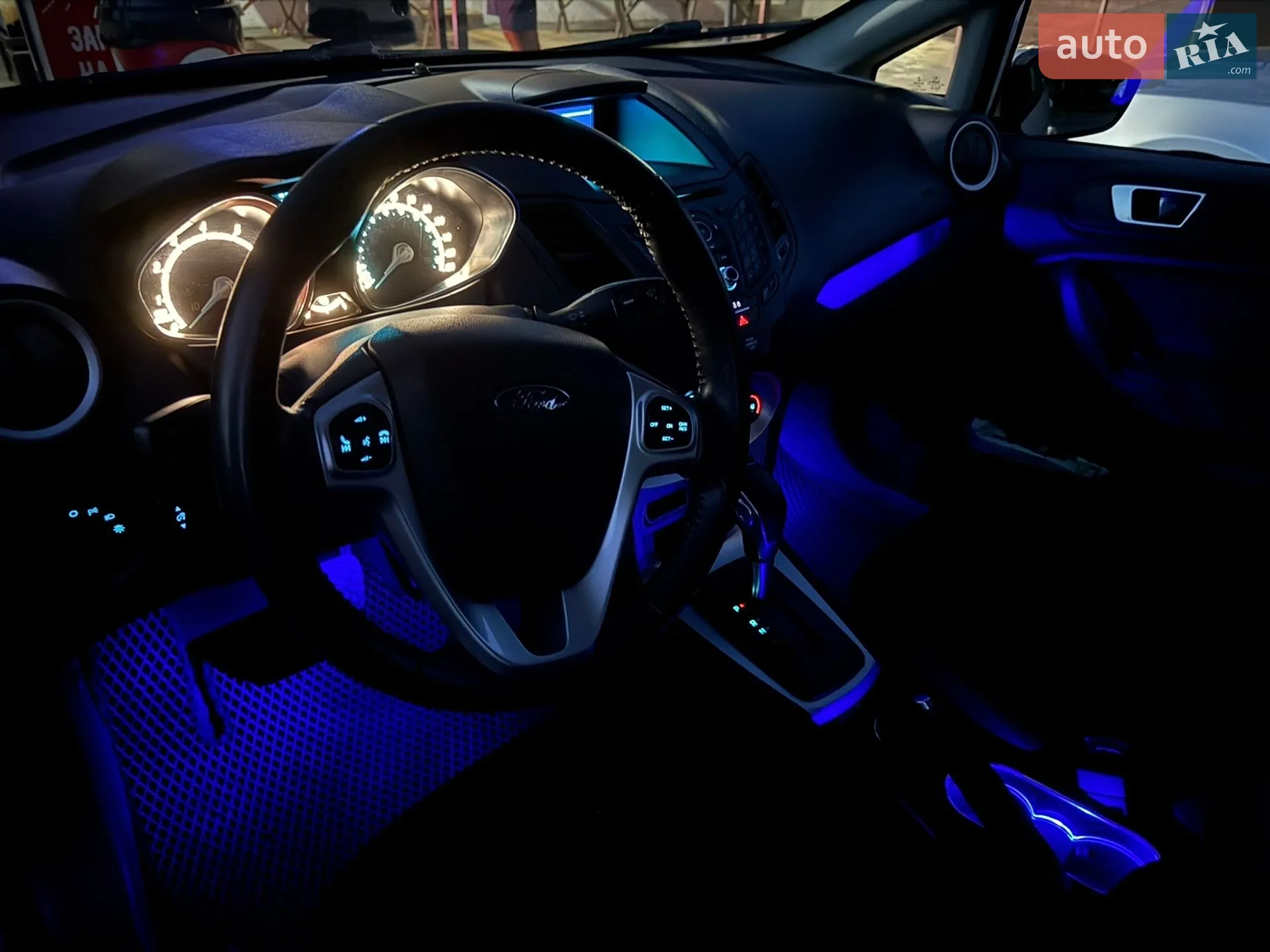 2015 Ford Fiesta - мініатюра 11