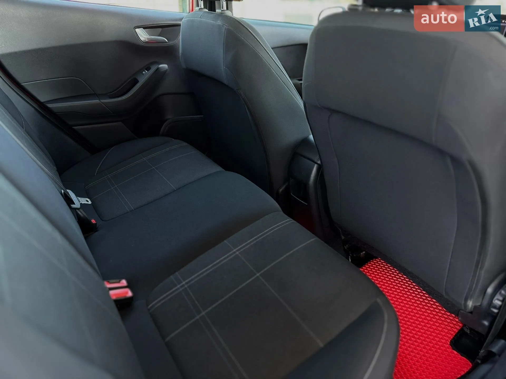 2019 Ford Fiesta - мініатюра 17