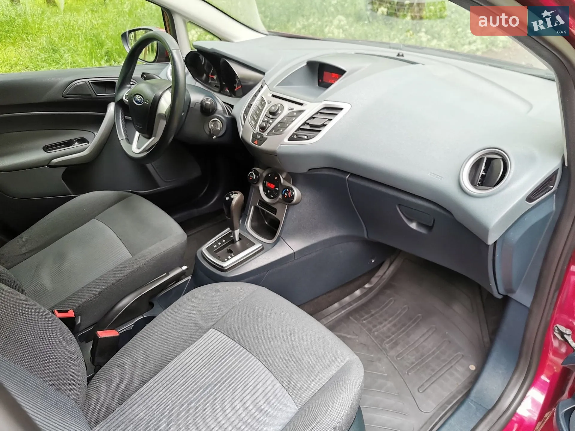 2011 Ford Fiesta - мініатюра 28