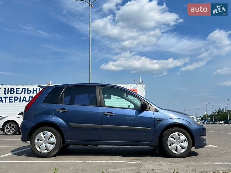 Хэтчбек Ford Fiesta 2006 в Киеве фото 6 Хэтчбек Ford Fiesta 2006 в Киеве